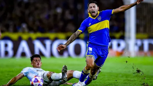 Inesperado: Riquelme "tiene avanzada" la salida de una joya de Boca que no es Alan Varela