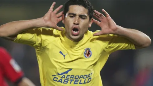 Juan Román Riquelme vuelve a colocarse la camiseta del Villarreal.
