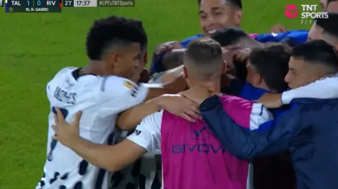 El festejo de los jugadores de Talleres.