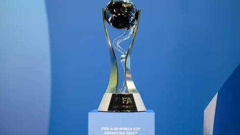 El trofeo del Mundial Sub 20 aguarda por su nuevo campeón.
