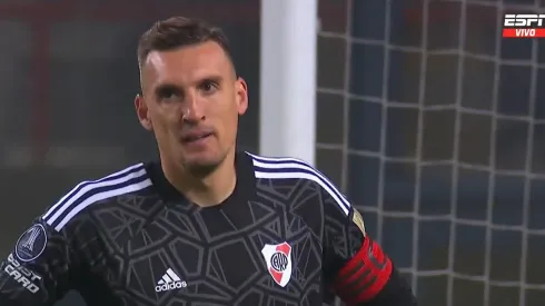 VIDEO | Un blooper garrafal: Armani le regaló el primer gol del partido a Sporting Cristal