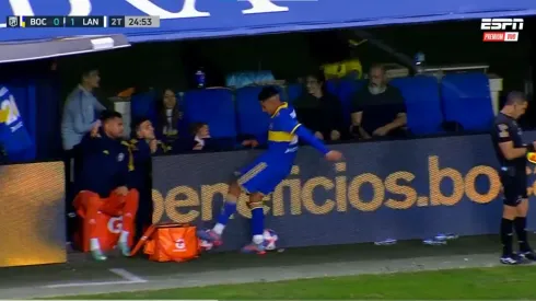 VIDEO | No se vio: la furia de un jugador de Boca que se fue reemplazado ante Lanús