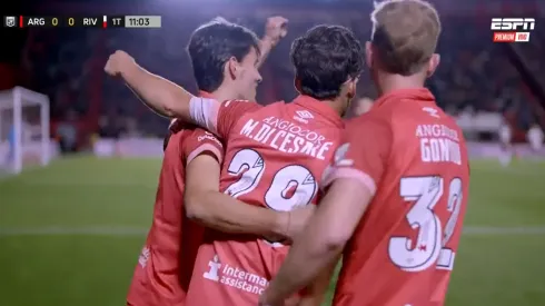 El festejo de los jugadores de Argentinos.