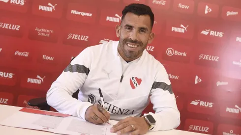 Tevez quiere en Independiente a Wanchope Ábila y Emmanuel Mas