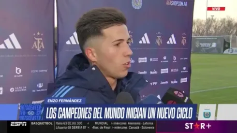 "No me cambia para nada la posición en Chelsea y en la Selección"