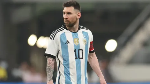 Messi, ni al banco contra Bolivia