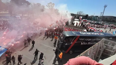 La espectacular despedida de los hinchas de River antes del Superclásico