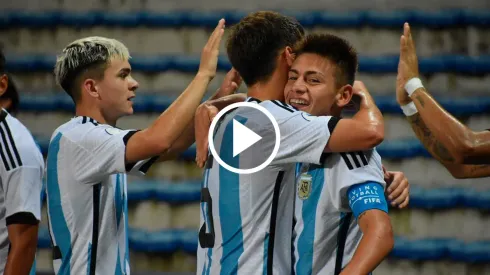 Argentina recibe a México por un amistoso.