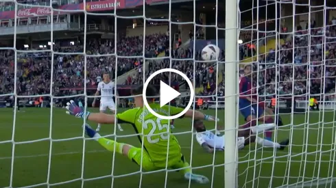 Kepa y el palo salvan al Real Madrid del segundo gol del Barcelona
