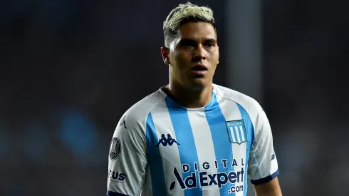 La razón por la que Juanfer Quintero sería suplente en Racing