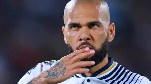 Dani Alves enfrentará un juicio con cargos por abuso sexual