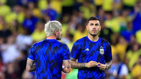 No se vio: el obsceno gesto de Paredes a la hinchada de Brasil tras la victoria de Argentina