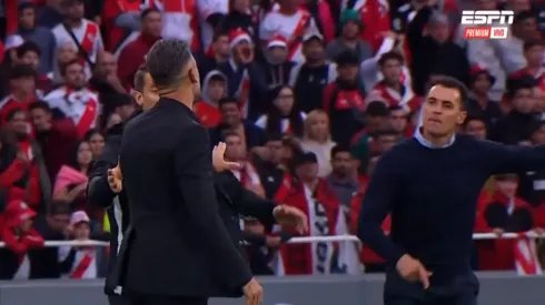 Demichelis y Farré tuvieron una acalorada discusión.