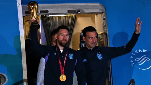Lionel Messi y Lionel Scaloni se reunirán este miércoles tres de enero en Funes para planificar el 2024 de la Selección Argentina. Getty Images.
