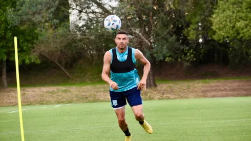 Adrián Martínez llegó Racing proveniente de Instituto.