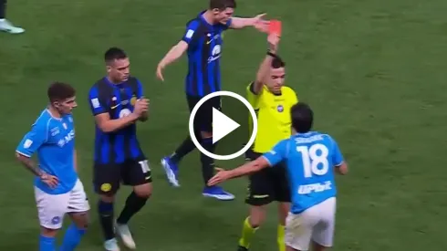 Roja a Gio Simeone en la final de la Supercopa de Italia