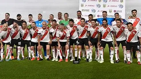 En 2023, el Senior jugó en el Monumental ante Independiente.