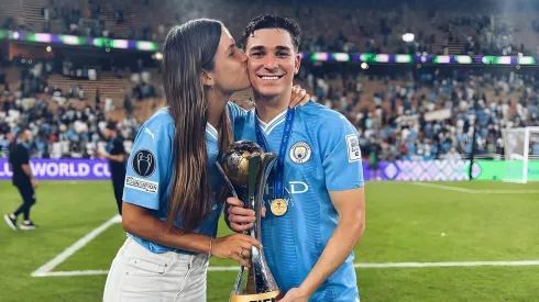 El delantero del Manchester City y su novia se conocieron en Calchín.

