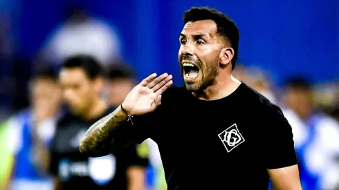 Tevez habló en conferencia de prensa, donde comunicó su decisión.