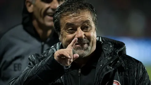 El entrenador hizo su estreno en el fútbol uruguayo.
