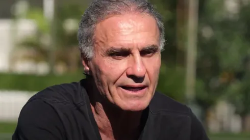 Oscar Ruggeri, sin pelos en la pengua.