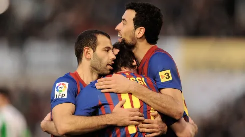Javier Mascherano junto a Lionel Messi y Sergio Busquets en Barcelona (Getty Images)