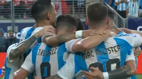 El festejo de los jugadores argentinos.
