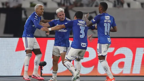 Tiembla Boca: Cruzeiro goleó al puntero del Brasileirao con dos golazos y con participación argentina