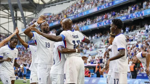Francia superó sin problemas a Nueva Zelanda.