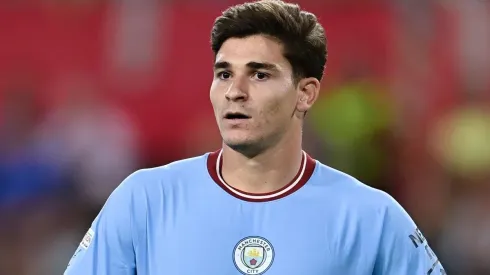 Julián Álvarez podría irse del Manchester City.
