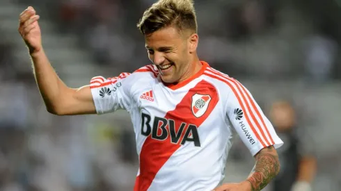 Denis Rodríguez con la camiseta de River.
