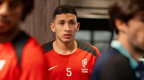 Fue campeón de Libertadores, ganó un Mundial Sub 20 y jugó un rol clave en la llegada de Equi Fernández a Al Qadsiah