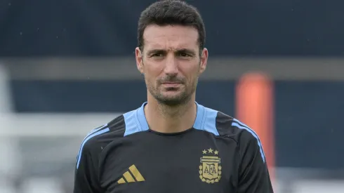 Lionel Scaloni define el once titular de Argentina vs. Chile.
