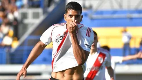 Tomás Nasif celebrando el tanto del triunfo.