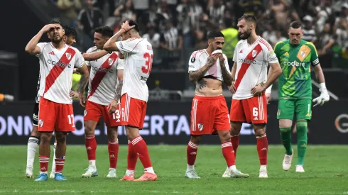 River hoy: lesión de Marcos Acuña, hinchas demorados en Brasil y suplentes contra Defensa y Justicia