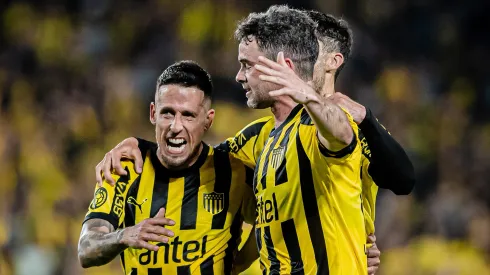 Qué pasa si Peñarol gana, empata o pierde contra Botafogo en la ida de la semifinal de la Copa Libertadores 2024