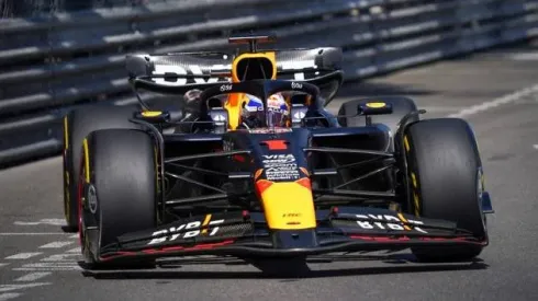 Max Verstappen sigue liderando, pero con menos diferencia.