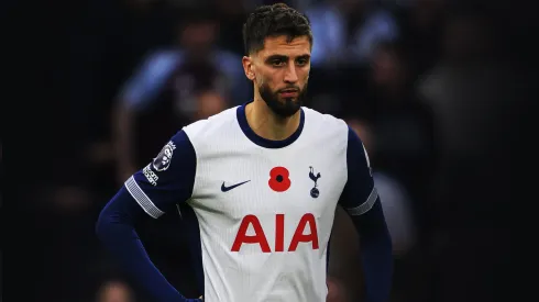 Rodrigo Bentancur enfrenta una sanción en el Tottenham