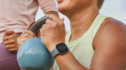 Fitbit Versa 4, análisis: la fusión ideal de diseño y control cardiaco en relojes inteligentes