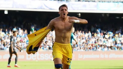 Mateo Retegui festeja su gol en la victoria de Atalanta por 3-0 ante Napoli en la fecha 11 de la Serie A.