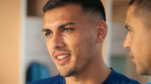 Leandro Paredes habló con Riquelme.
