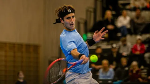 Tomás Etcheverry superó a Budkov Kjaer en primer turno.