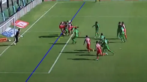 Revelan el audio del VAR del polémico gol de Barracas Central contra Banfield: “Muy fina”