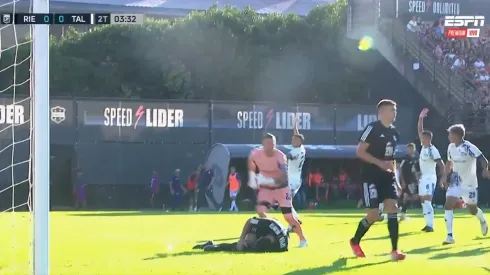 No apto para impresionables: la lesión que sufrió Eric Tovo en Deportivo Riestra vs. Talleres