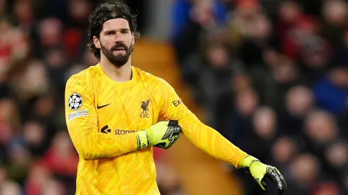 Alisson no será titular vs. Newcastle