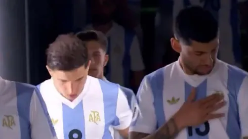 ¿Dedicado a Uruguay? El gesto de Cuti Romero justo antes de que arranque el partido de Argentina