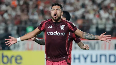 El festejo de Paulo Díaz.