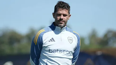 Gago analiza tres nombres y un cambio de esquema para reemplazar a Milton Giménez