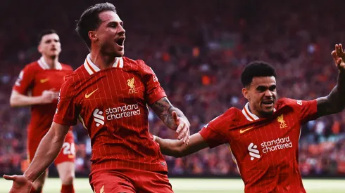 Alexis Mac Allister celebra su gol junto a Luis Díaz.