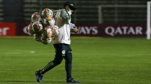 Conmebol puso estrictas reglas con respecto a los alcanzapelotas en Copa Libertadores y Copa Sudamericana